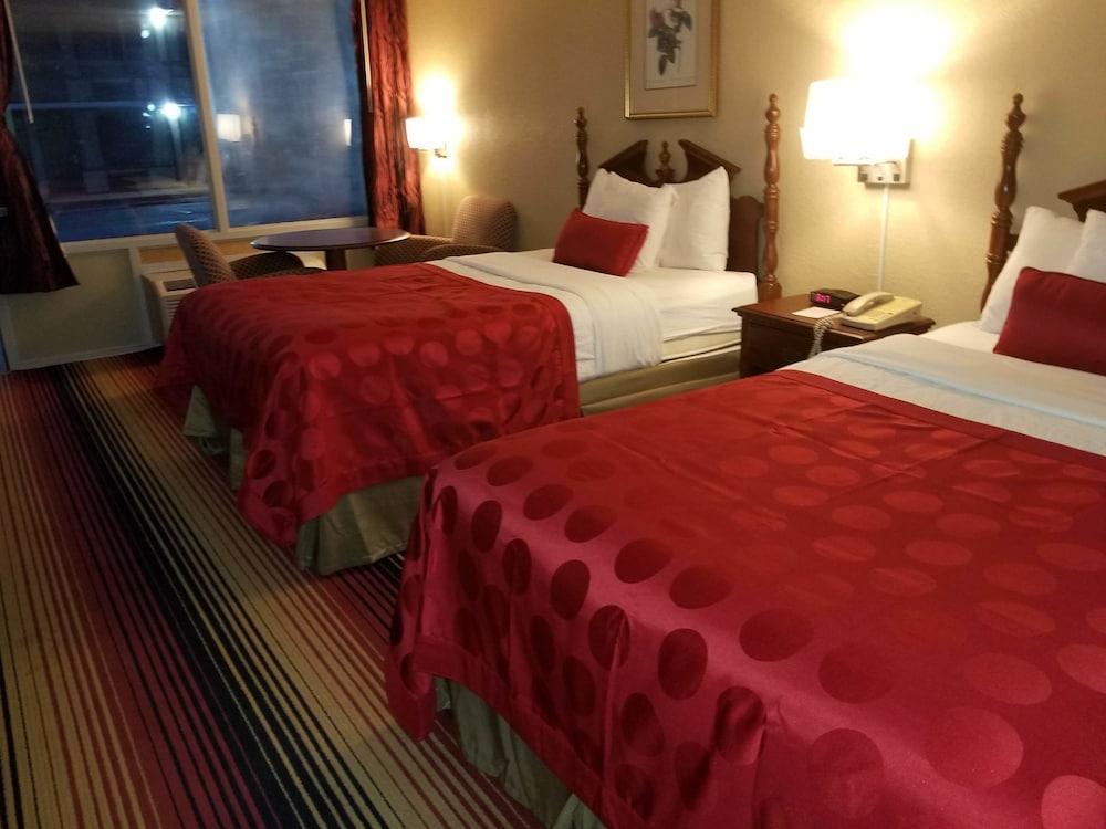 Days Inn By Wyndham Perry Near Fairgrounds Extérieur photo