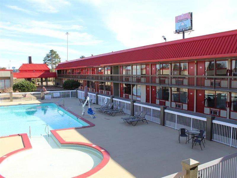 Days Inn By Wyndham Perry Near Fairgrounds Extérieur photo