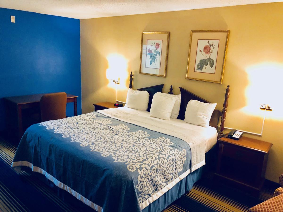 Days Inn By Wyndham Perry Near Fairgrounds Extérieur photo