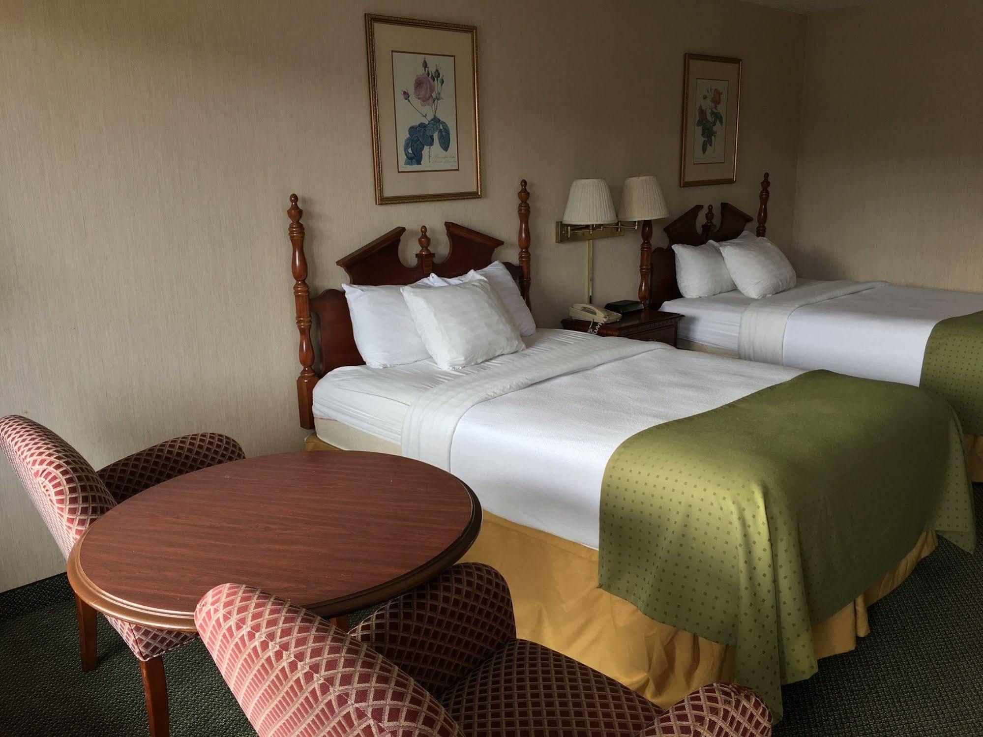 Days Inn By Wyndham Perry Near Fairgrounds Extérieur photo