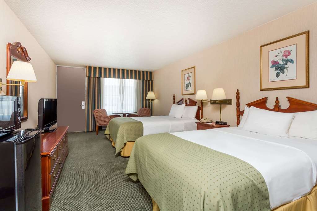 Days Inn By Wyndham Perry Near Fairgrounds Extérieur photo