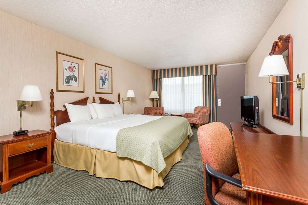 Days Inn By Wyndham Perry Near Fairgrounds Extérieur photo