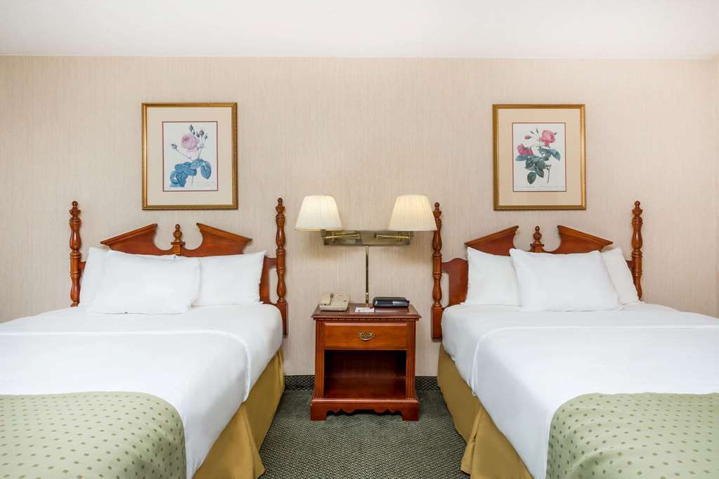 Days Inn By Wyndham Perry Near Fairgrounds Extérieur photo